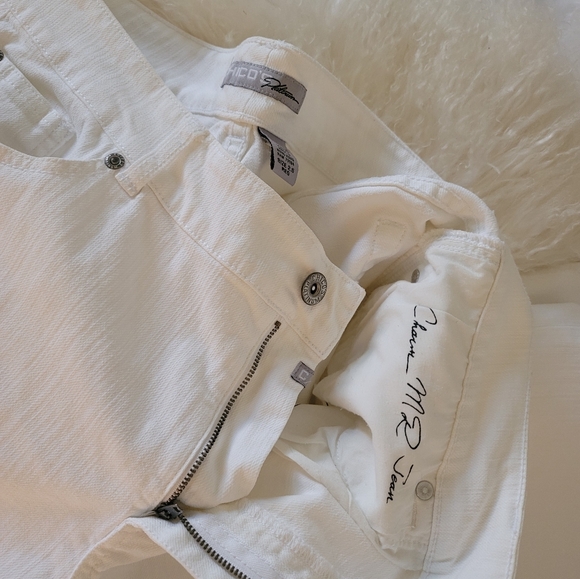 🤍CHICO'S PLATINUM JEANS🤍 - Picture 4 of 14